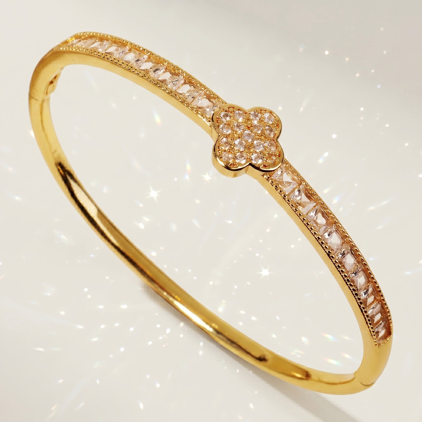 High-End Zirconia Stone Bangle with Nail Design for Weddings and Parties