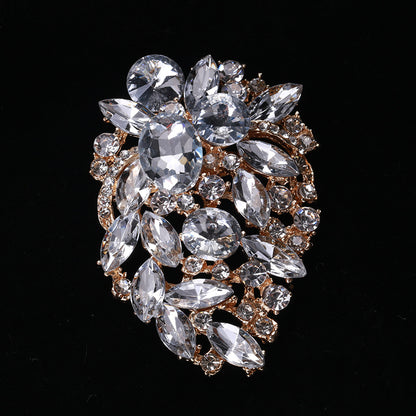 Creative Alloy Cat Brooch Crystal Glass Pin Fashion Accessory