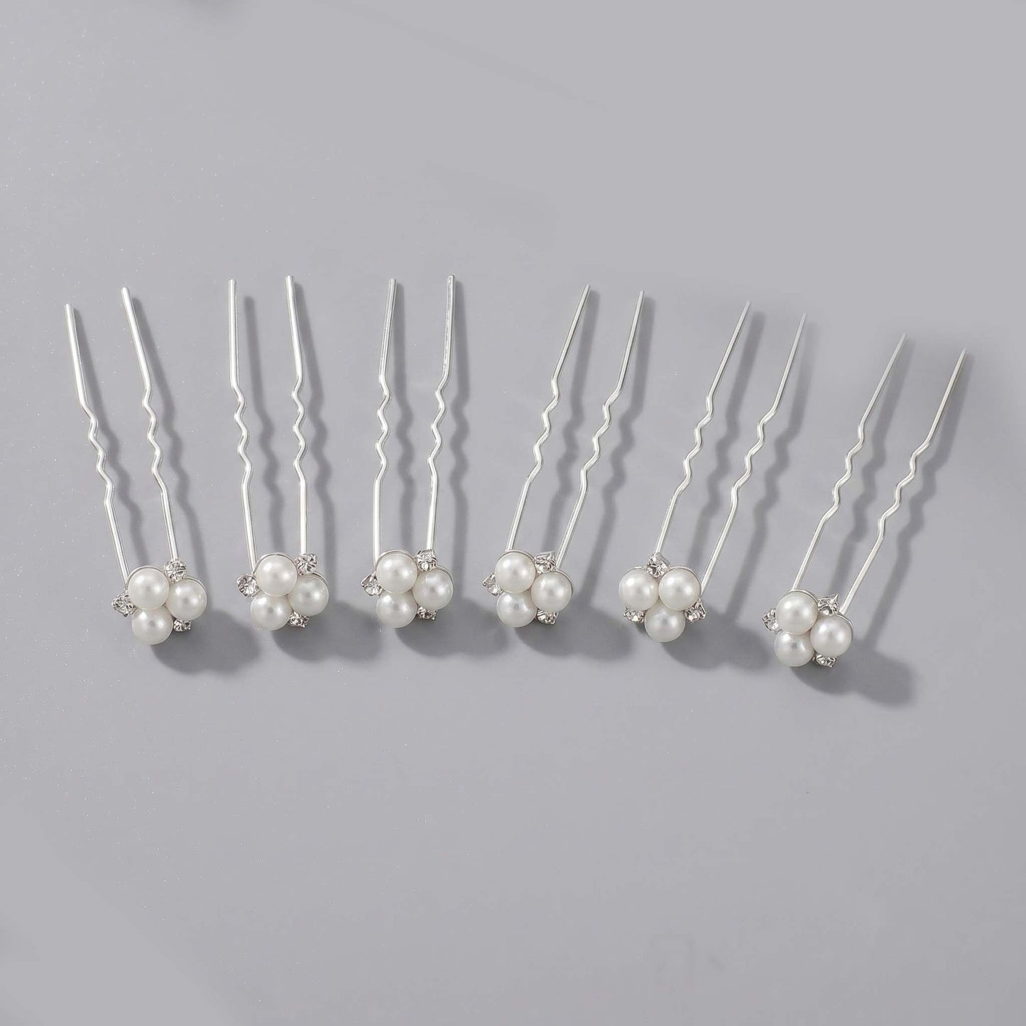 Exquisite Pearl and Crystal Flower Headpiece for Bridal Photoshoots
