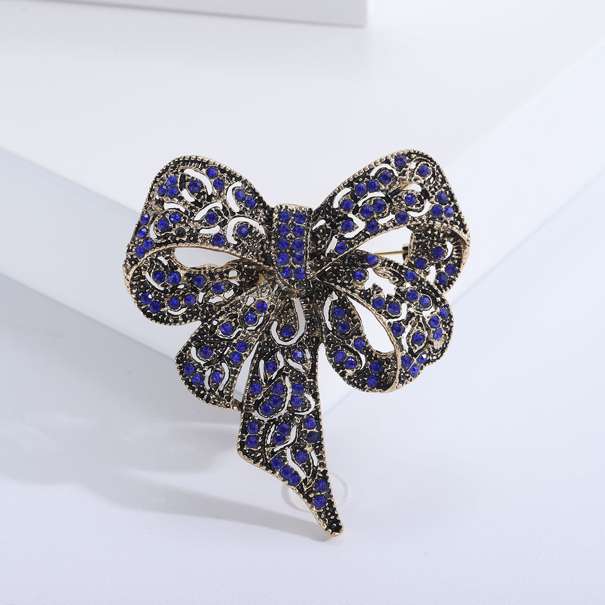 Rhinestone Big Bow Brooch Vintage Fashion Accessory