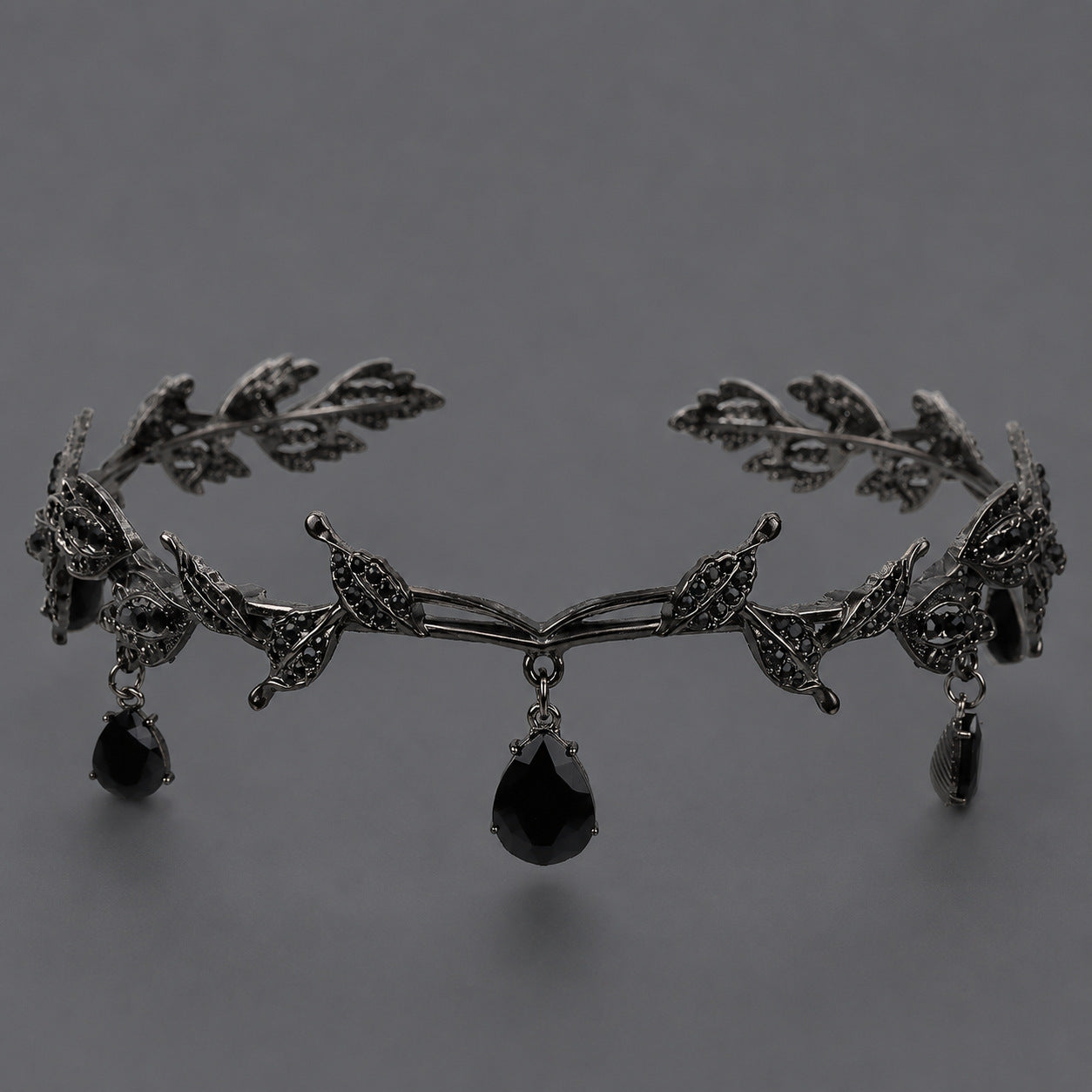 Dark Fantasy Alloy Crown with Rhinestones for Halloween Parties