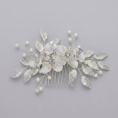 Exquisite Pearl and Crystal Flower Headpiece for Bridal Photoshoots