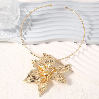 Statement Floral Pendant Choker 3D Minimalist Hip Hop