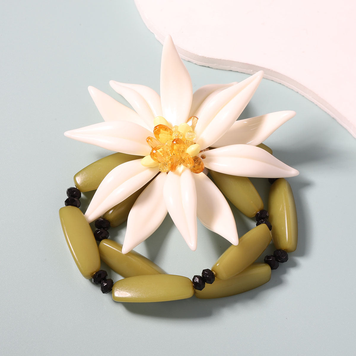 Layered Bracelet With White Resin Flower Pendant