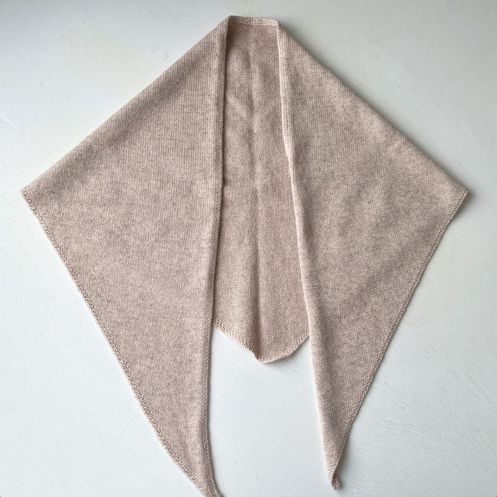 5% Cashmere Wool Knit Triangle Scarf Elegant Warm Shawl