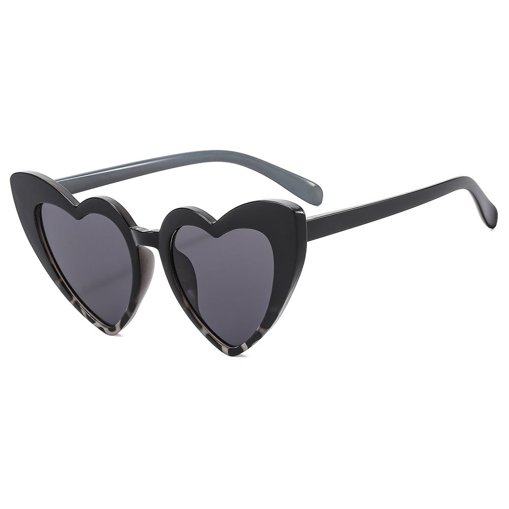 Trendy Heart-Shaped Sunglasses Colorful UV400 Beach Accessories