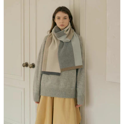 Chic Knitted Scarf with Asymmetrical Checkered Pattern