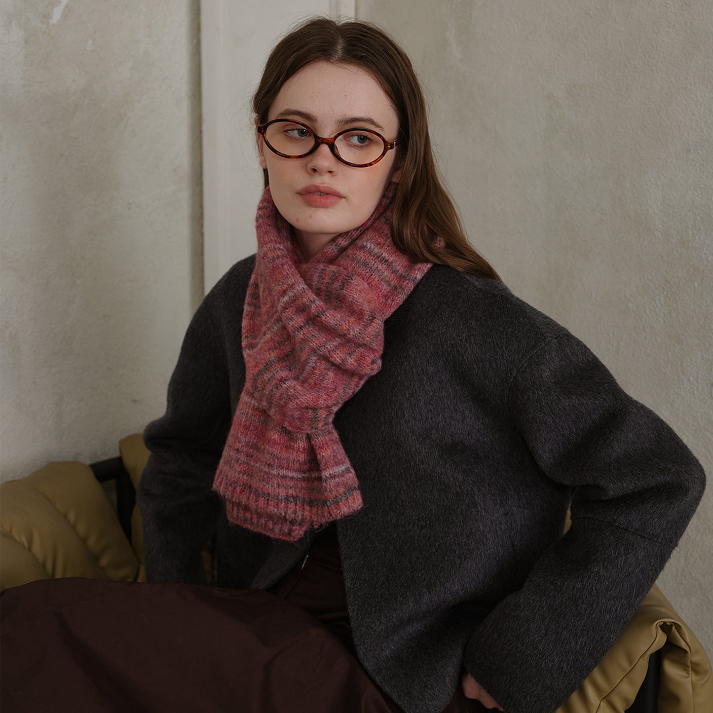 Chic Vintage-Style Wool Blend Scarf for Women