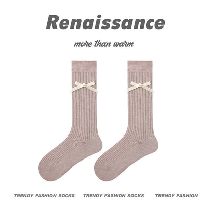 Renaissance Creative Mid Calf Scallop Edge Cotton Socks