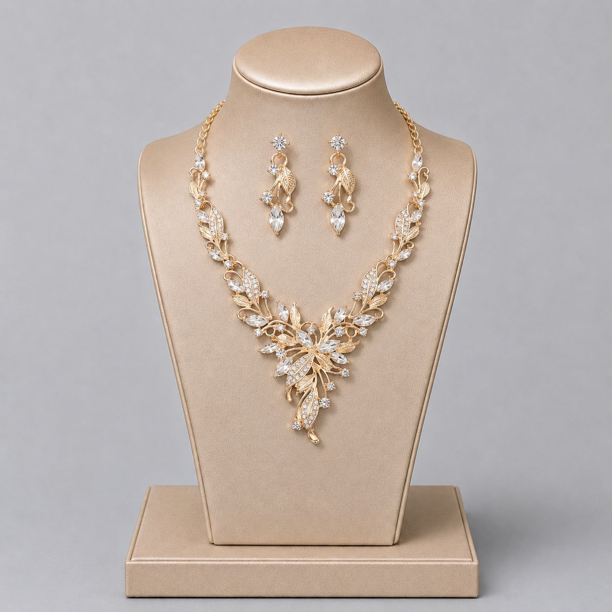 Retro Alloy Rhinestone Jewelry Set Elegant Necklace and Earrings for Evening Wear