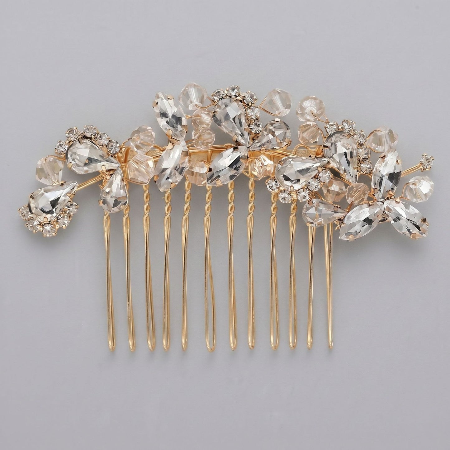 Exquisite Pearl and Crystal Flower Headpiece for Bridal Photoshoots