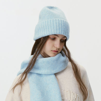 Solid Color Knitted Beanie for Men and Women - Stylish and Warm
