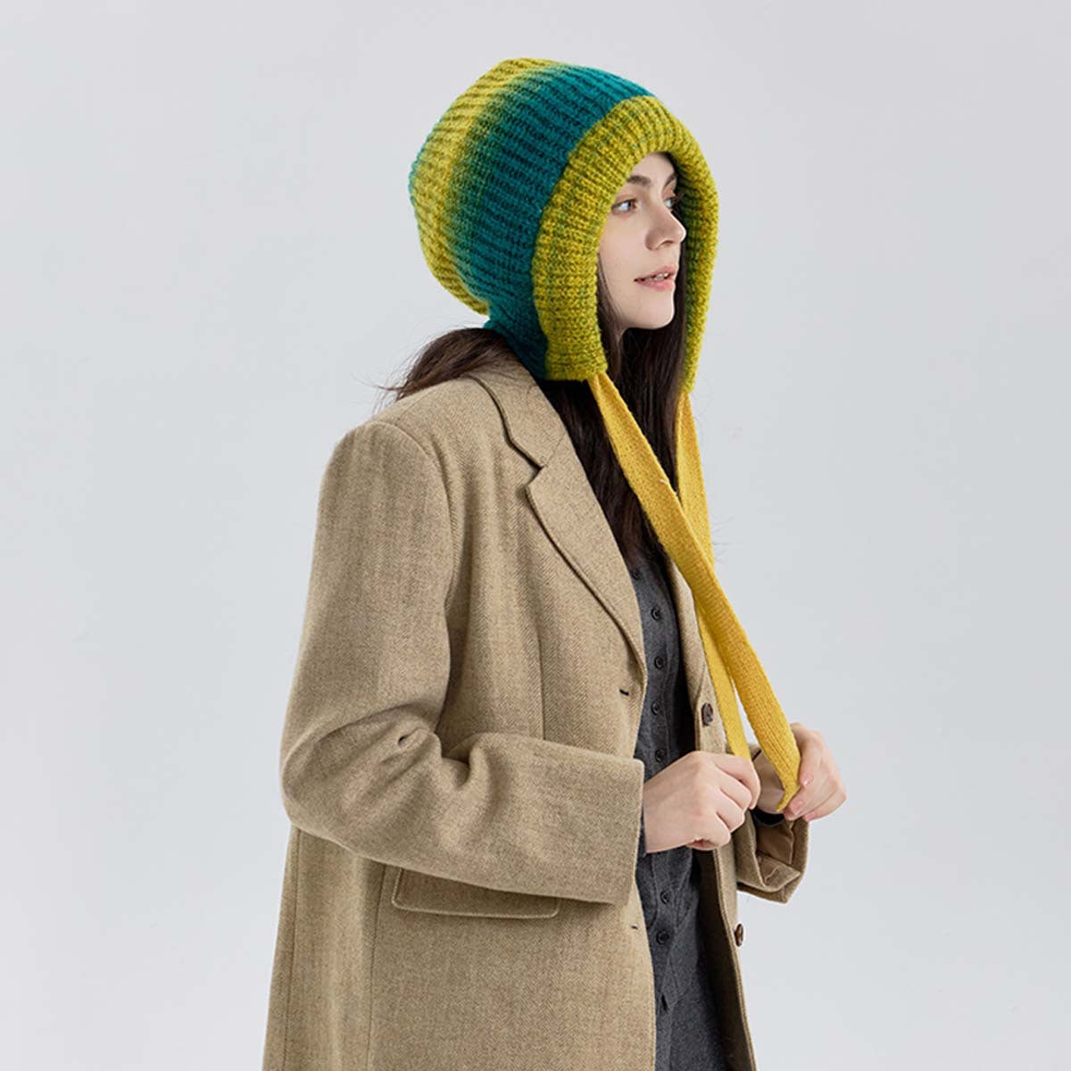 Gradient Knit Beanie with Drawstring - Warm and Stylish for Casual Look