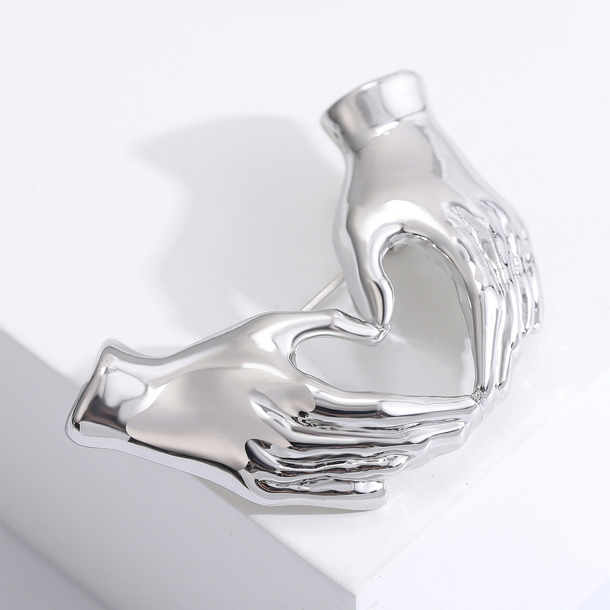 Elegant Hand Heart Brooch - Simple Retro Accessories