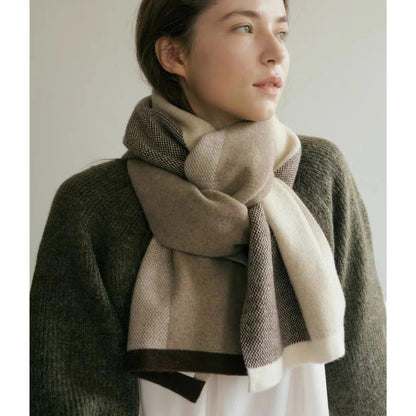 Chic Knitted Scarf with Asymmetrical Checkered Pattern