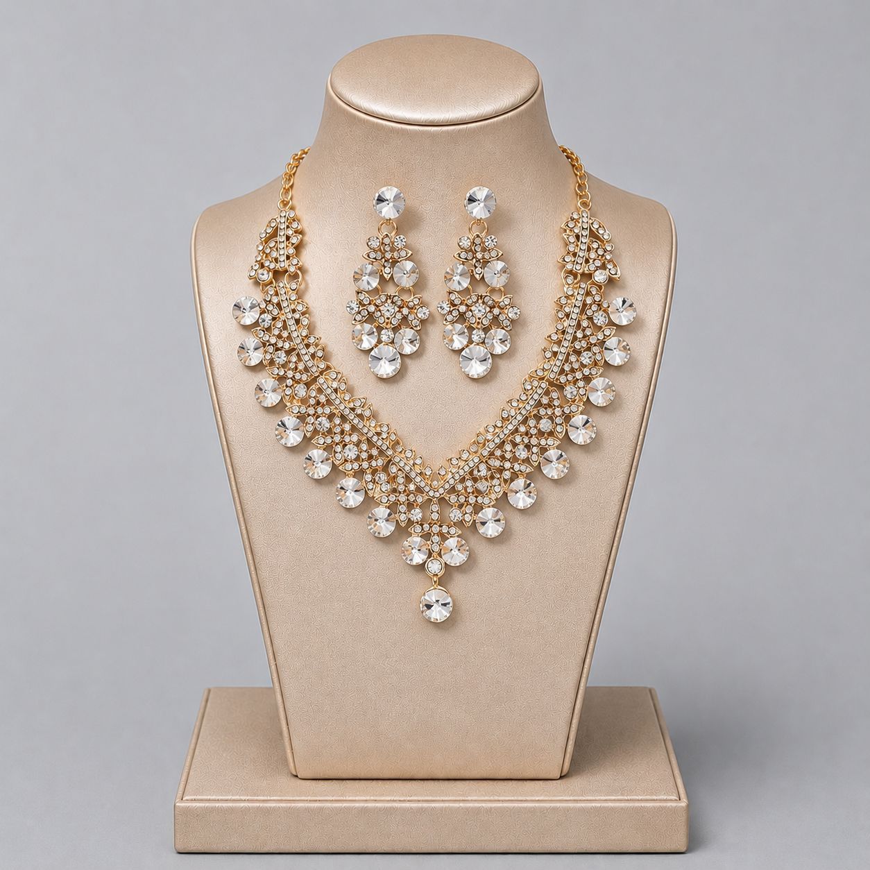 Retro Alloy Rhinestone Jewelry Set Elegant Necklace and Earrings for Evening Wear