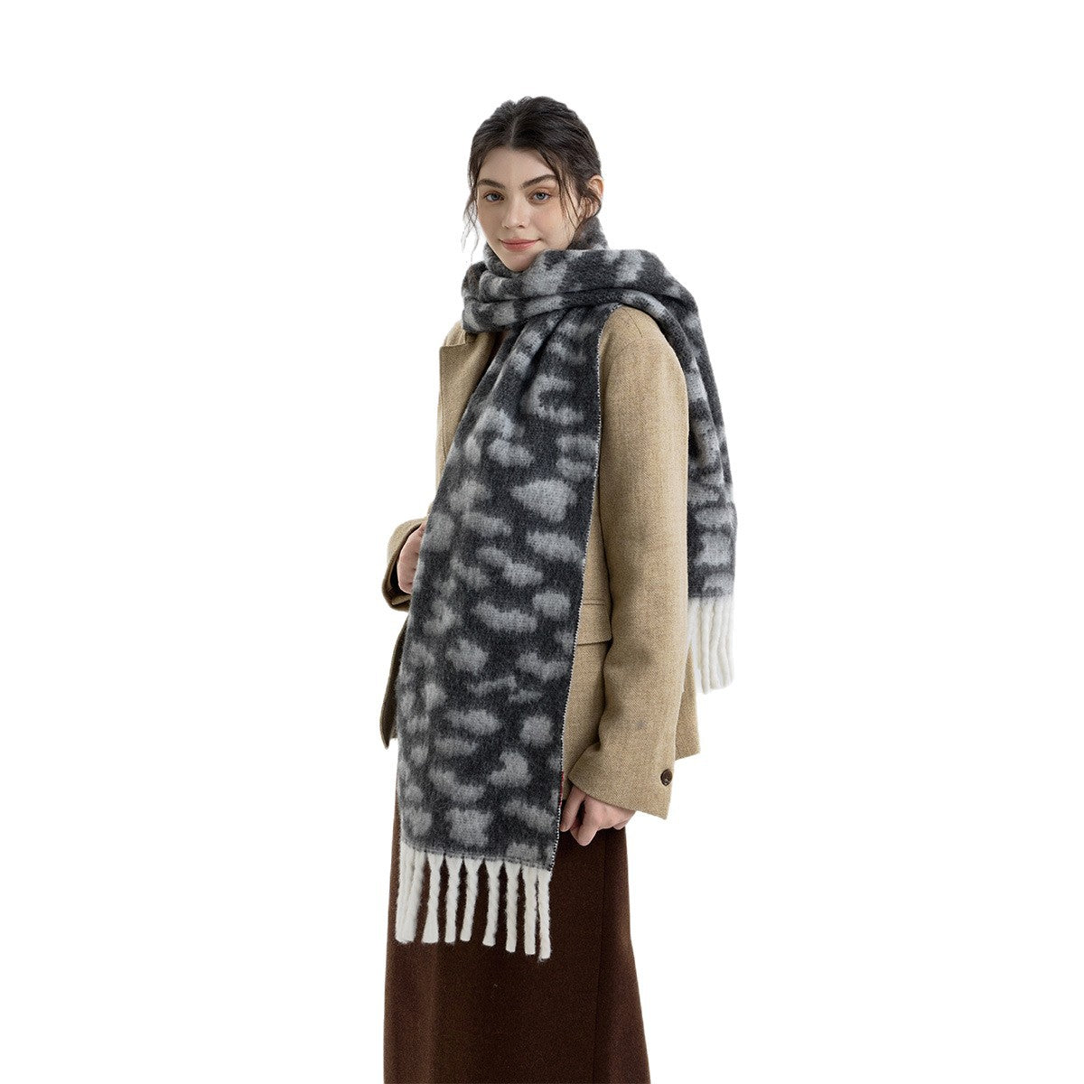 Trendy Vintage Leopard Print Fringe Scarf for Men and Women