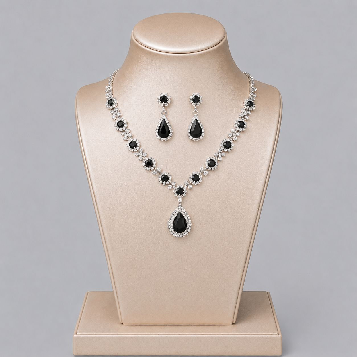 Elegant Crystal Jewelry Set with Necklace and Earrings for Parties