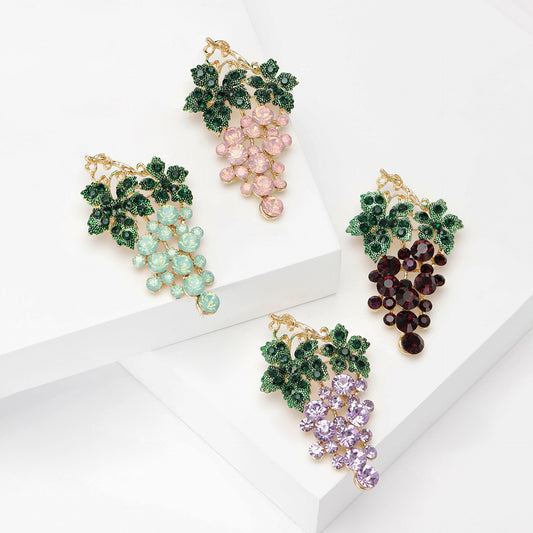 Trendy Rhinestone Grape Brooch Fashionable Women's Accessory