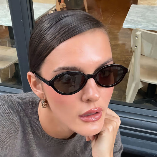 Trendy Oval Sunglasses for Fashionable Casual Wear