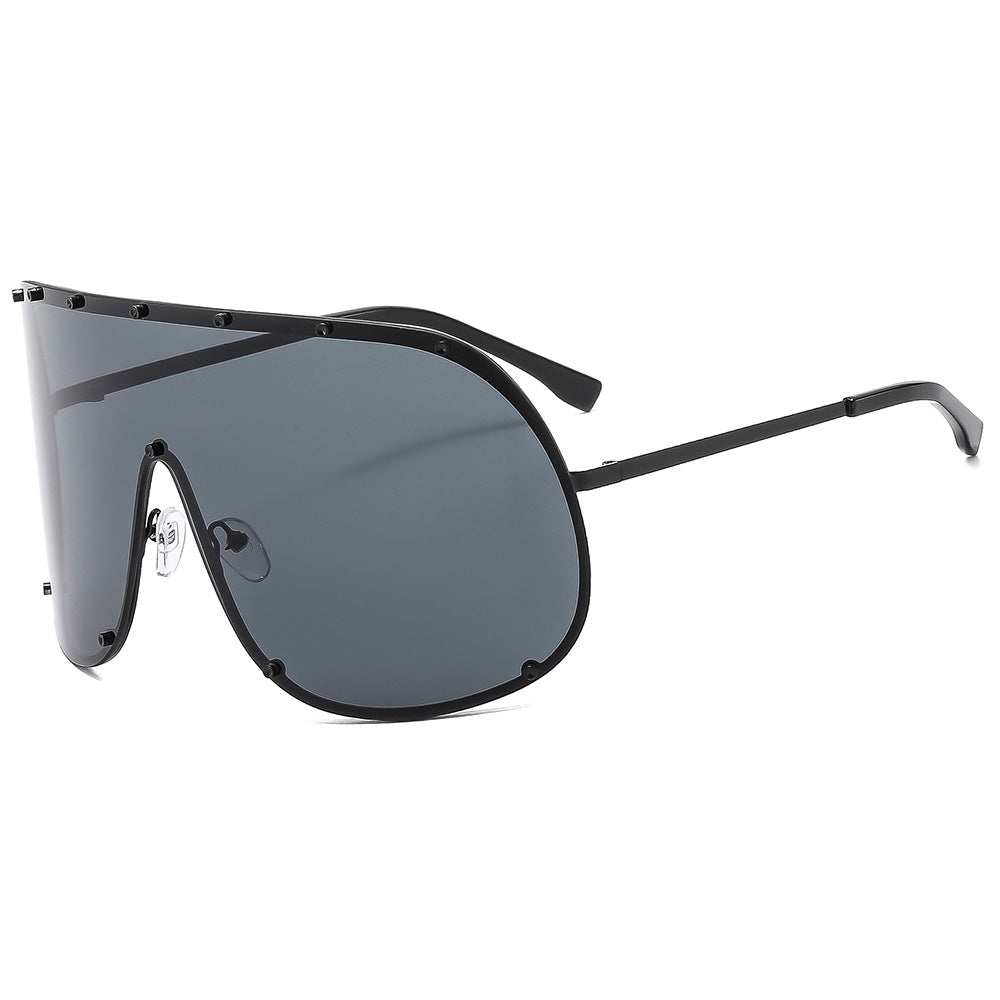 Chic Brown Oversized Sunglasses UV400 Protection