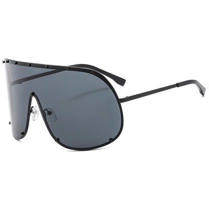 Chic Brown Oversized Sunglasses UV400 Protection
