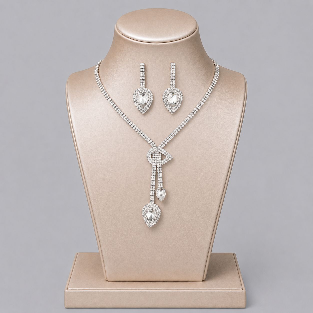 Elegant Crystal Jewelry Set with Necklace and Earrings for Parties