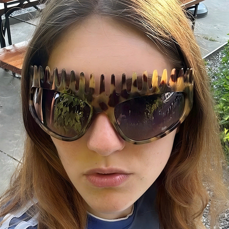 Stylish Oversized Sunglasses UV400 Protection Chic Design