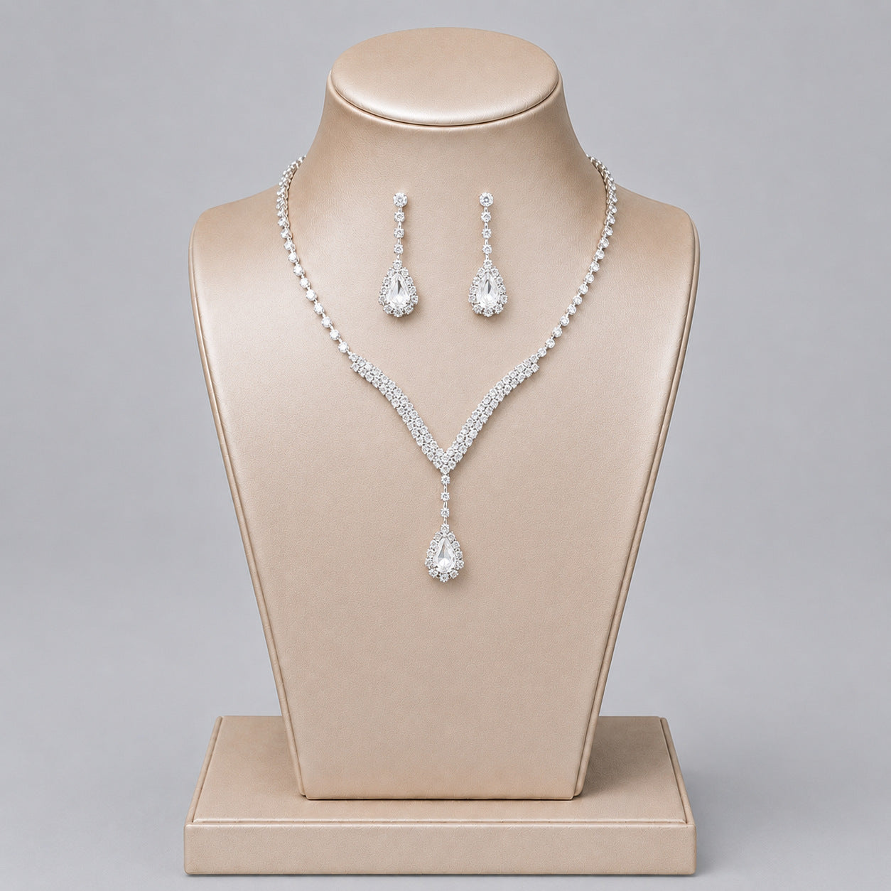 Elegant Crystal Jewelry Set with Necklace and Earrings for Parties