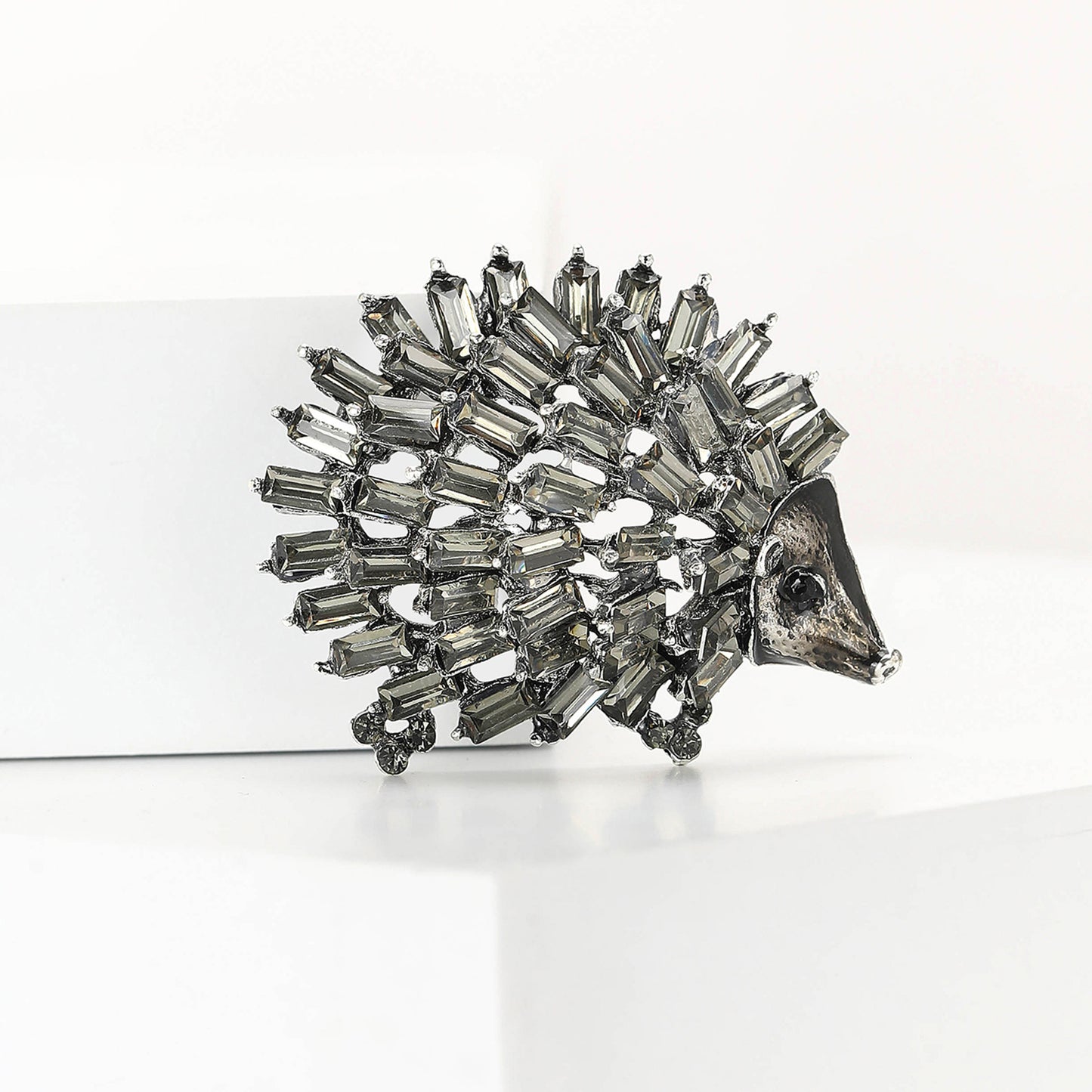 Creative Cartoon Hedgehog Alloy Rhinestone Brooch Fashionable Accessory