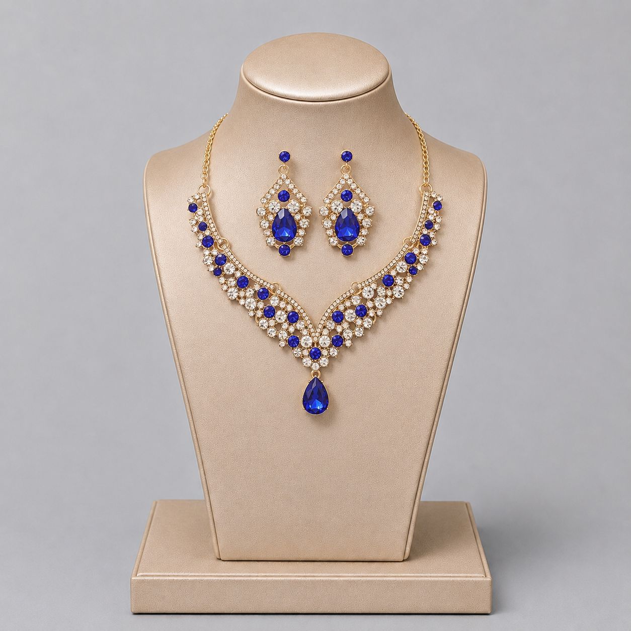 Retro Alloy Rhinestone Jewelry Set Elegant Necklace and Earrings for Evening Wear