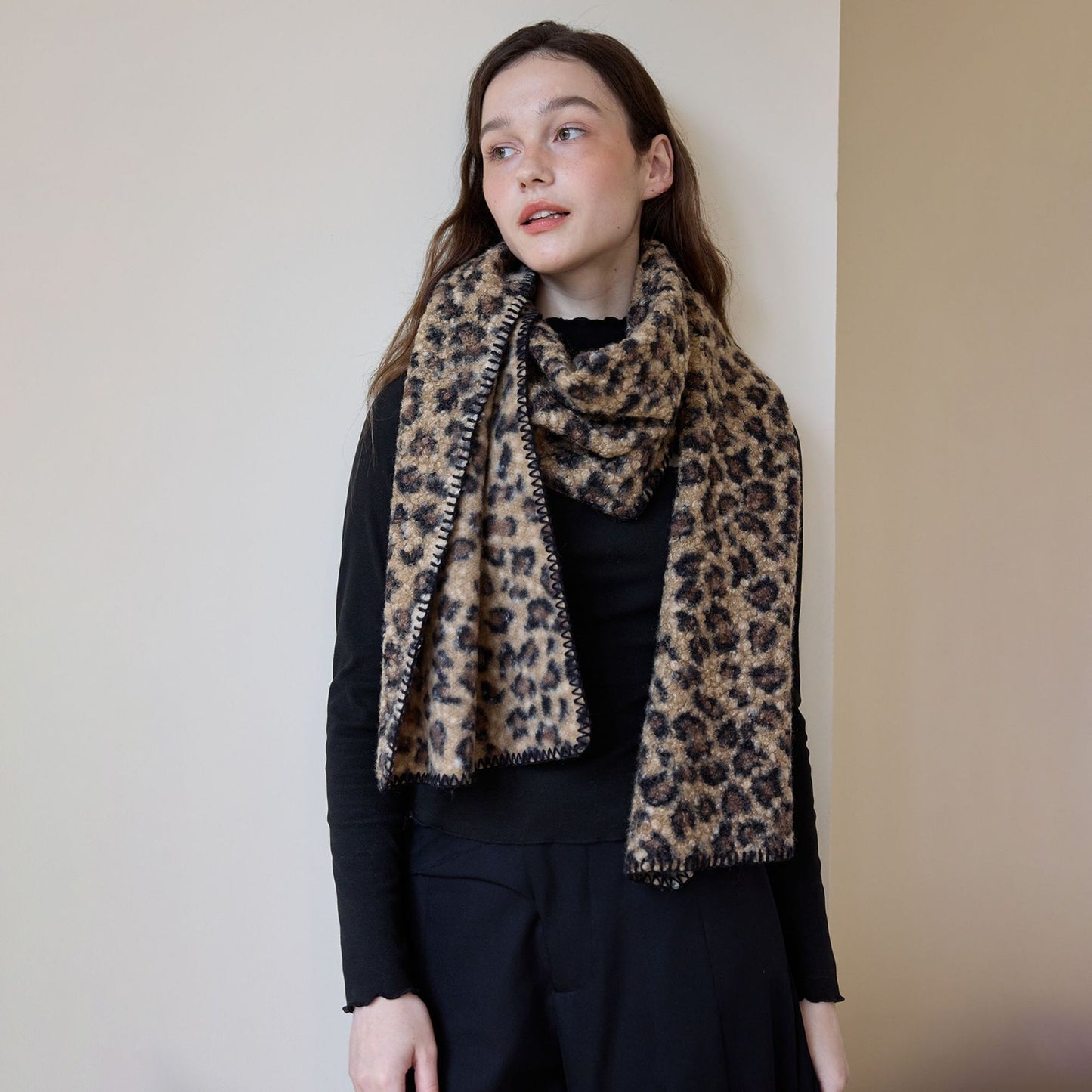 New Double-Sided Printed Leopard Print Scarf for Women - Stylish and Versatile