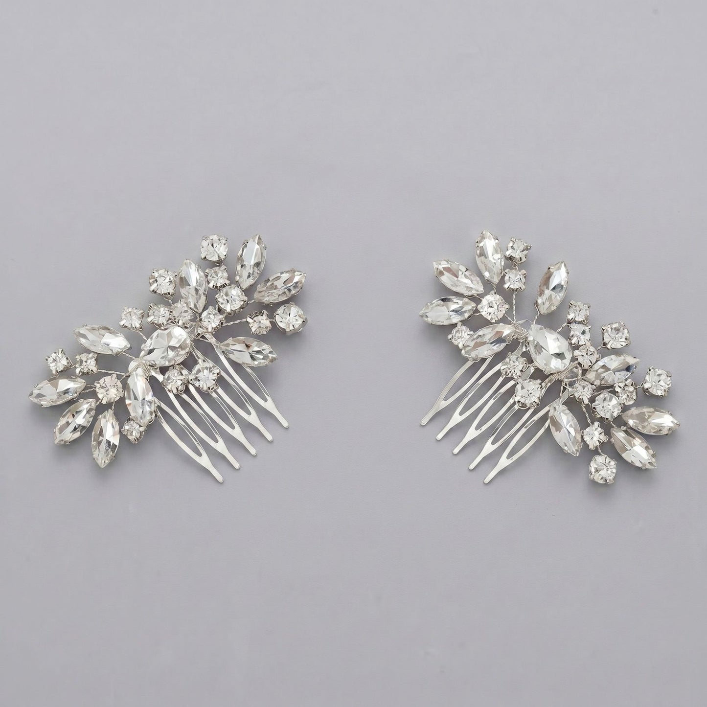Exquisite Pearl and Crystal Flower Headpiece for Bridal Photoshoots