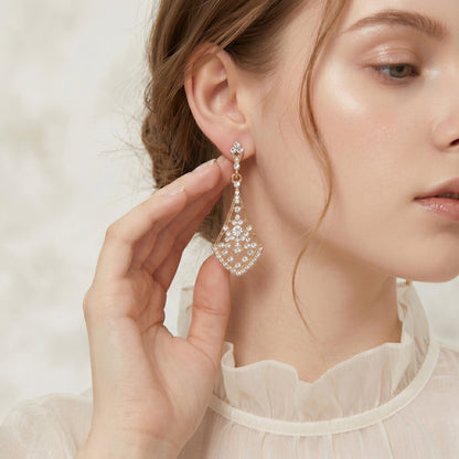 Vintage Floral Alloy Rhinestone Earrings Elegant Daily Drops