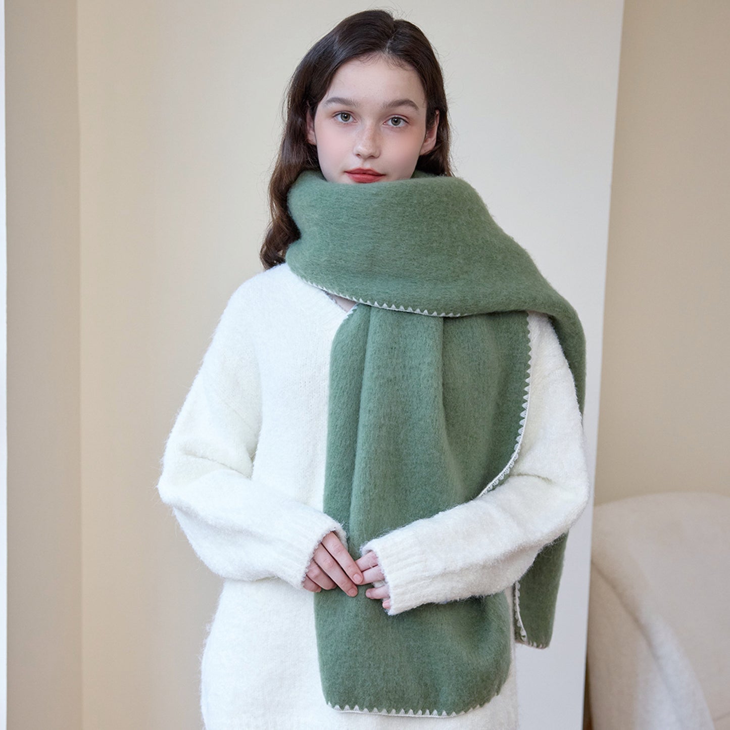 Solid Color Thick Warm Scarf with Edged Design for All Seasons