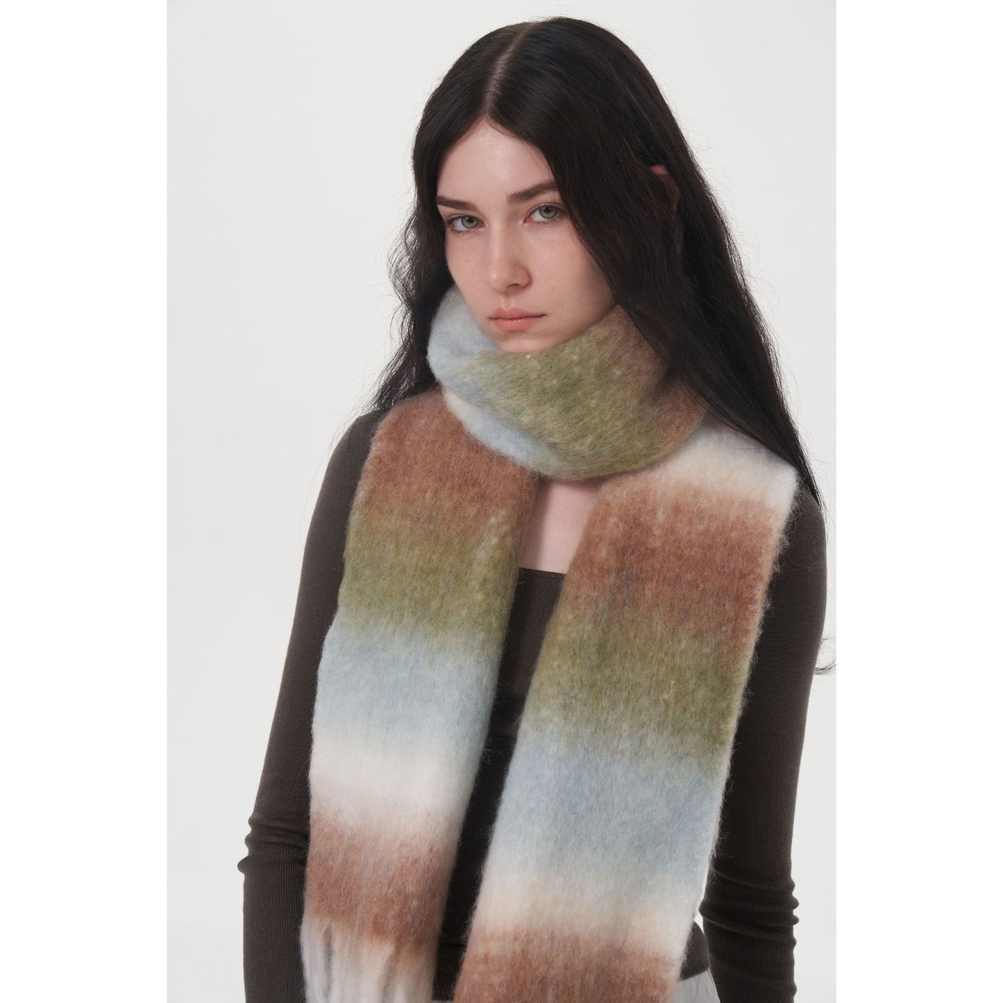 Gradient Wool Scarf for Women Elegant Casual Winter Wear