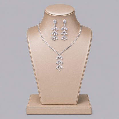 Elegant Crystal Jewelry Set with Necklace and Earrings for Parties