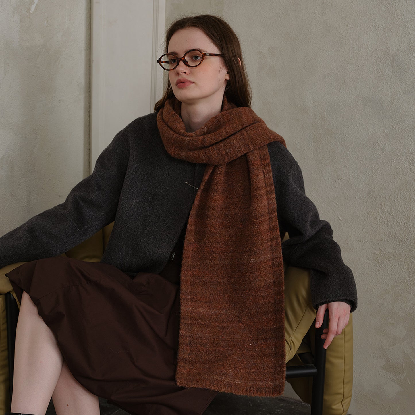 Chic Vintage-Style Wool Blend Scarf for Women