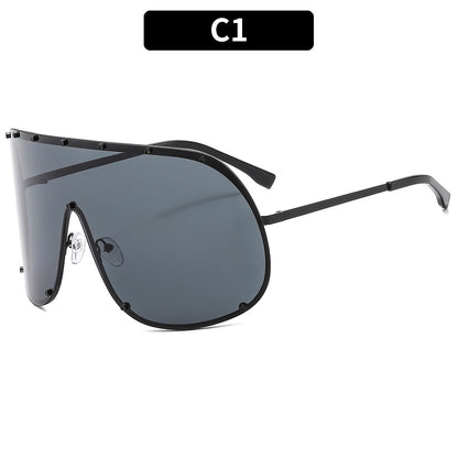 Chic Brown Oversized Sunglasses UV400 Protection