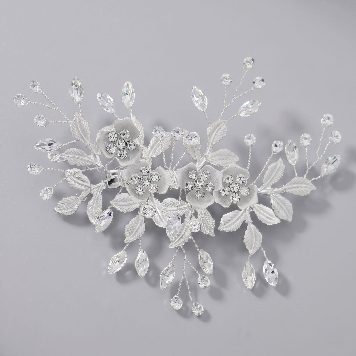 Exquisite Pearl and Crystal Flower Headpiece for Bridal Photoshoots