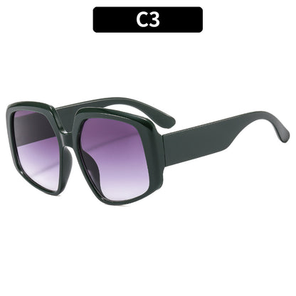 Trendy Oval Frame Sunglasses for Women