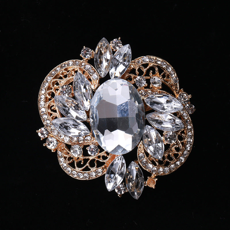 Creative Alloy Cat Brooch Crystal Glass Pin Fashion Accessory