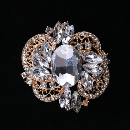 Creative Alloy Cat Brooch Crystal Glass Pin Fashion Accessory