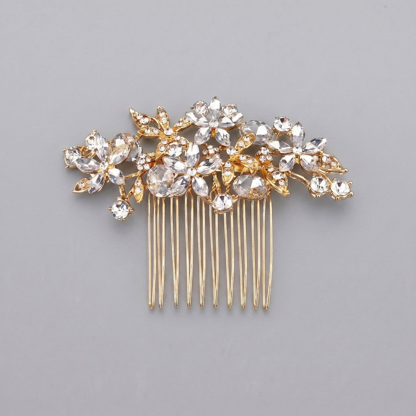Exquisite Pearl and Crystal Flower Headpiece for Bridal Photoshoots