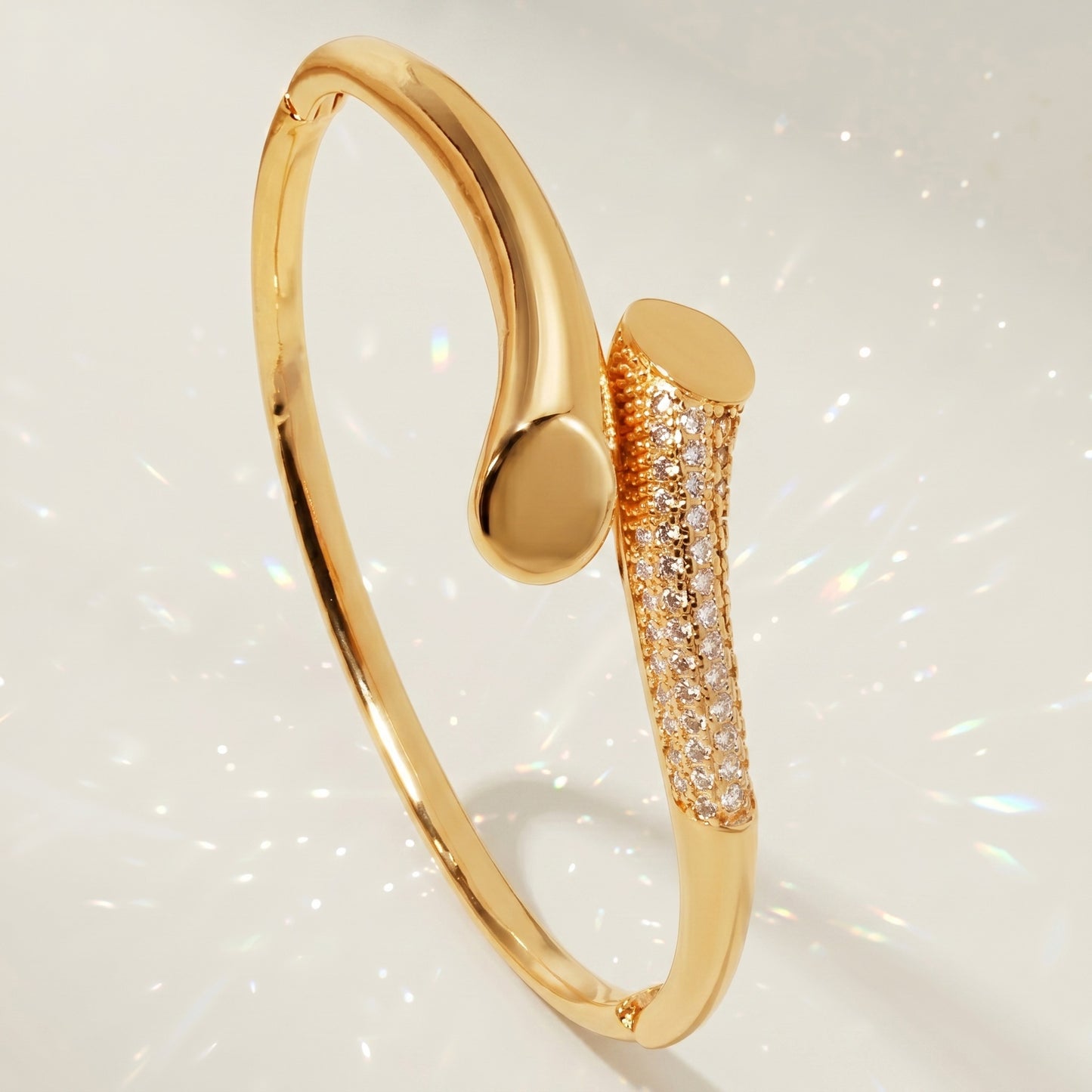 High-End Zirconia Stone Bangle with Nail Design for Weddings and Parties