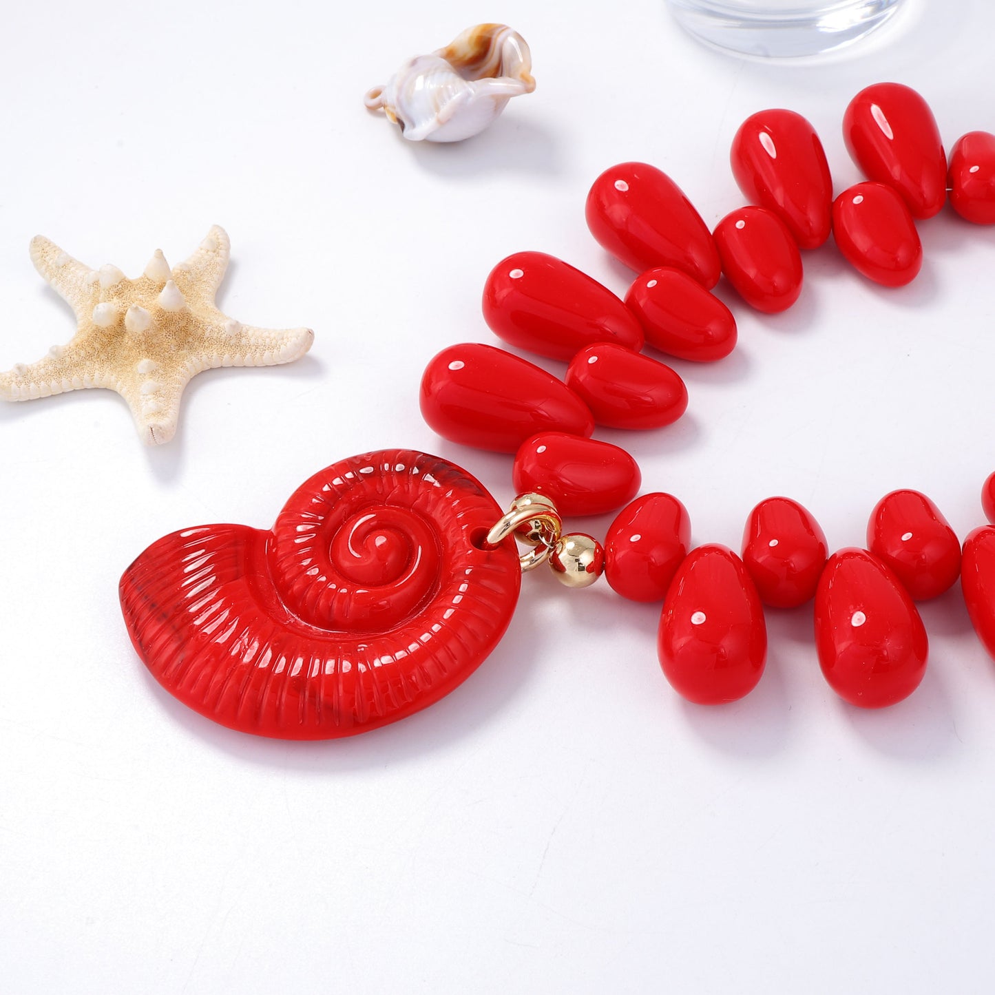 Necklace Beaded Seashell Animal Pendant Statement