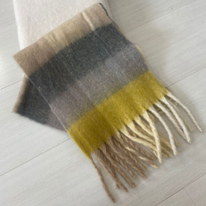 Trendy Plaid Scarf Plush Warm Women’s Shawl
