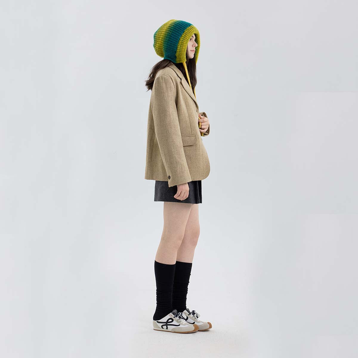 Gradient Knit Beanie with Drawstring - Warm and Stylish for Casual Look