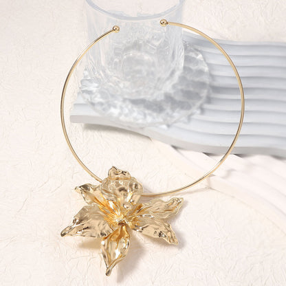 Statement Floral Pendant Choker 3D Minimalist Hip Hop