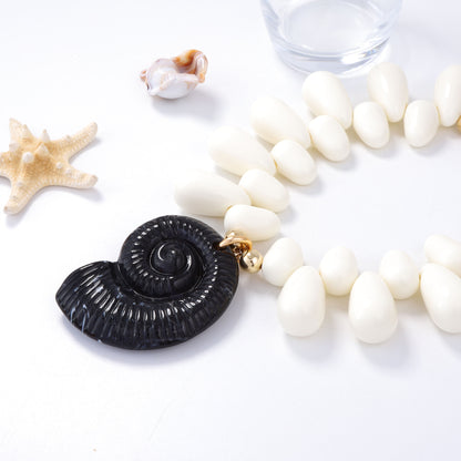 Necklace Beaded Seashell Animal Pendant Statement